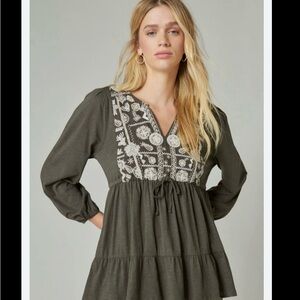 Lucky Brand Dark Green Embroidered  Tiered Tunic Top Medium